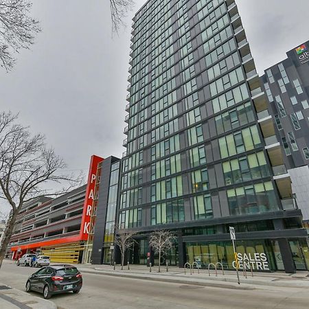 Luxury Skyline Condo In Downtown Free 24/7 Parking Winnipeg Eksteriør bilde