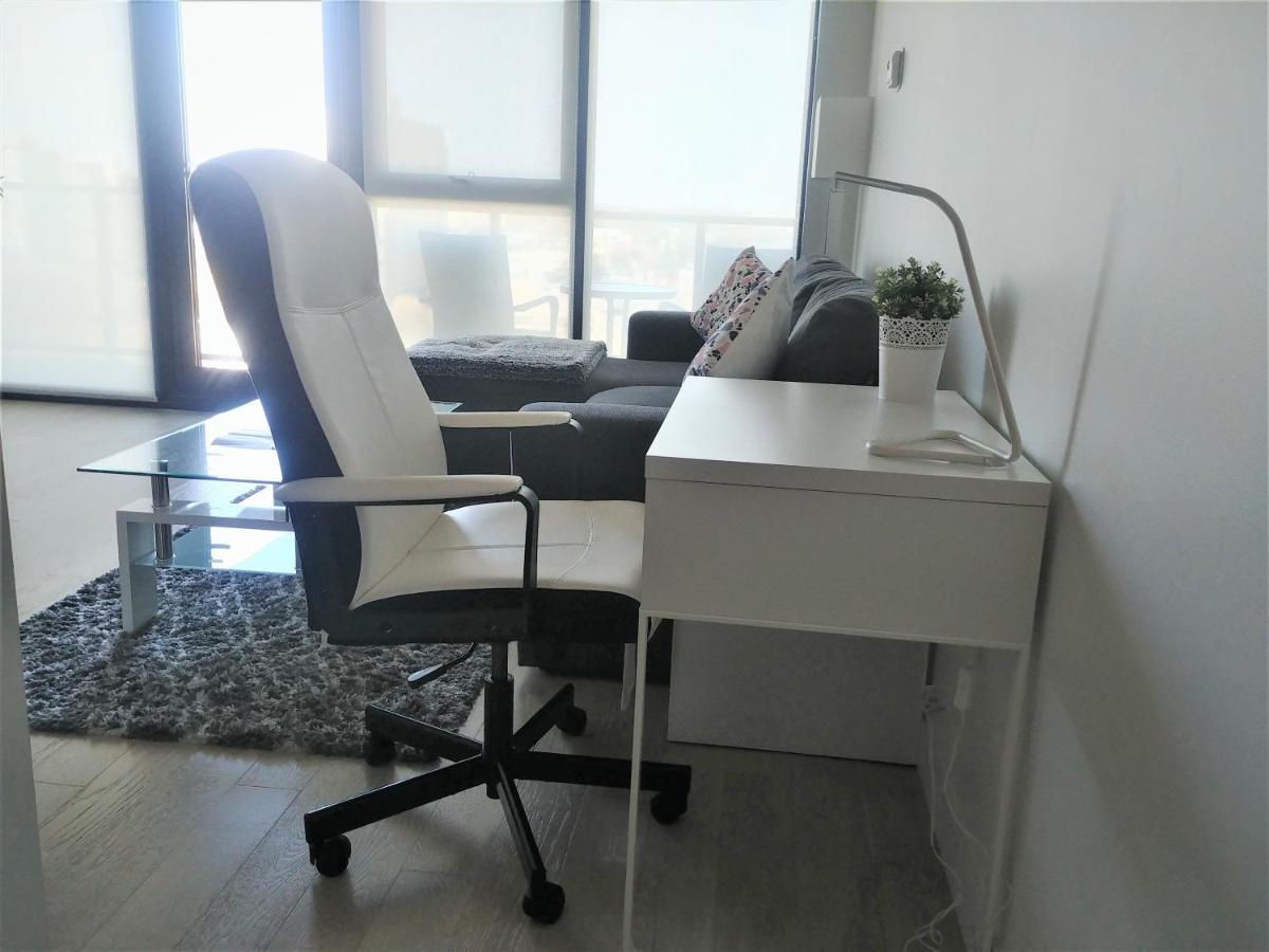 Luxury Skyline Condo In Downtown Free 24/7 Parking Winnipeg Eksteriør bilde