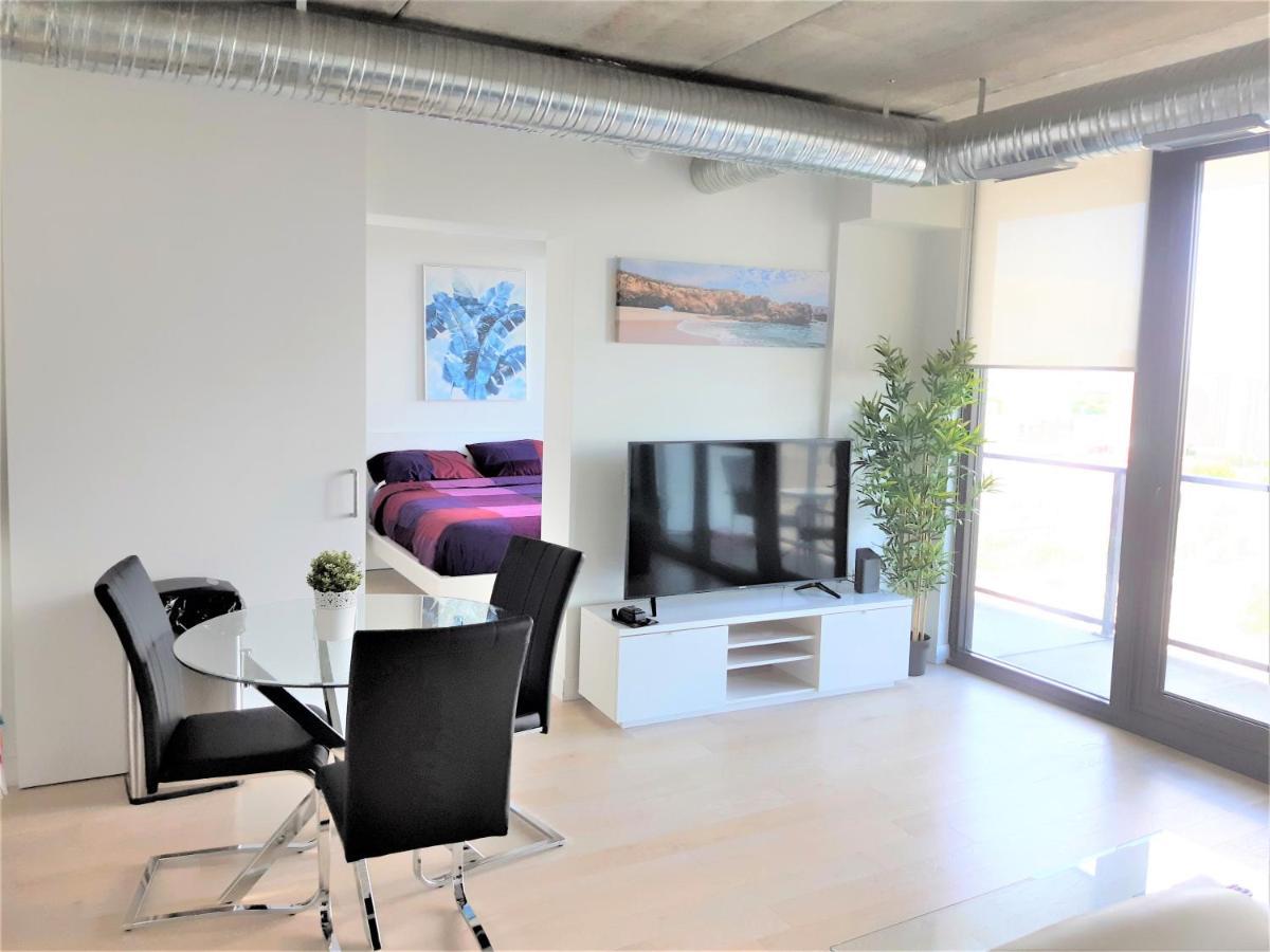 Luxury Skyline Condo In Downtown Free 24/7 Parking Winnipeg Eksteriør bilde