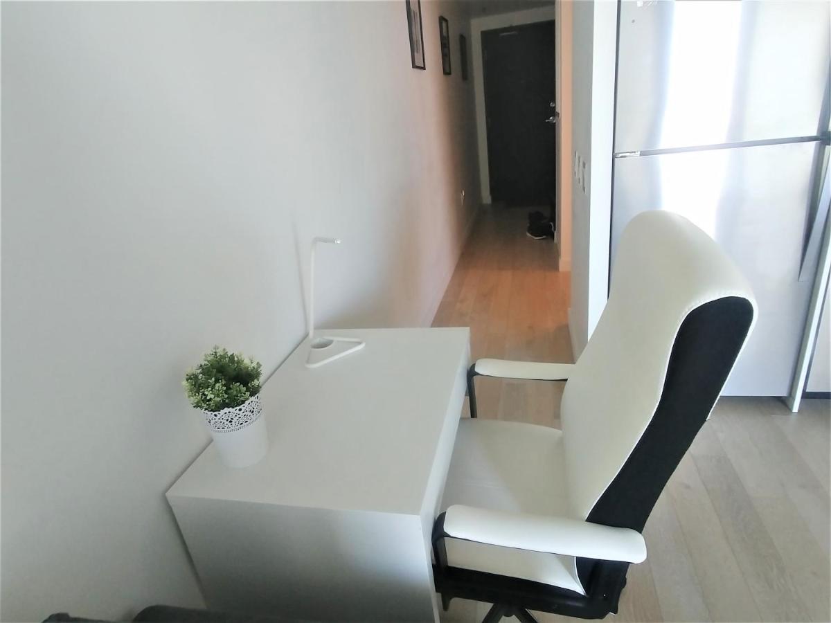 Luxury Skyline Condo In Downtown Free 24/7 Parking Winnipeg Eksteriør bilde