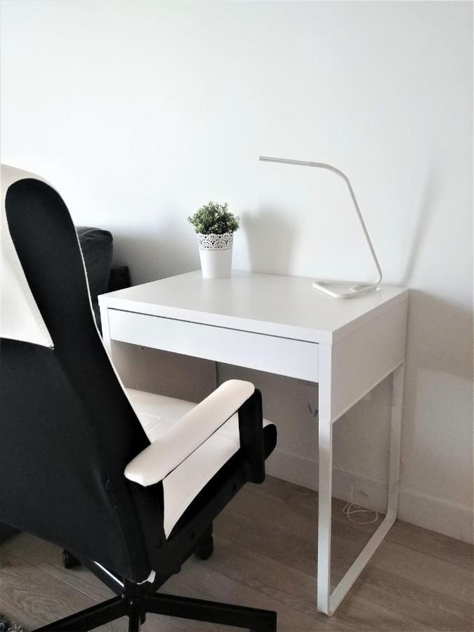 Luxury Skyline Condo In Downtown Free 24/7 Parking Winnipeg Eksteriør bilde
