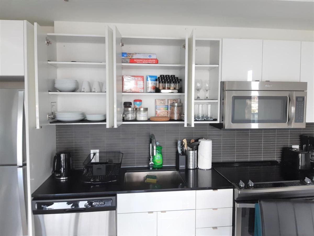 Luxury Skyline Condo In Downtown Free 24/7 Parking Winnipeg Eksteriør bilde